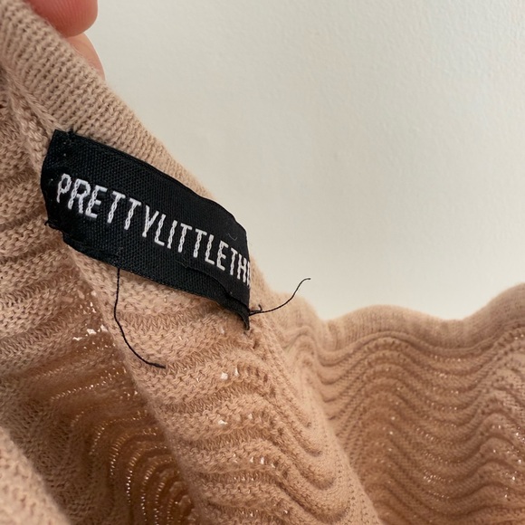 PrettyLittleThing Wave Knit Mini Dress - Picture 7 of 9